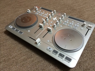 Vestax Spin2】iPhone・iPad・MacでDJする: 林檎独断偏見帳